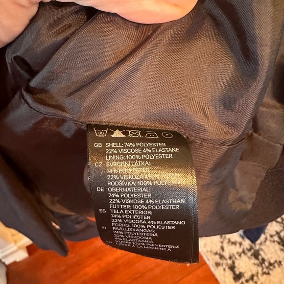 H&M long sleeve black blazer size 8 - Picture 3 of 4